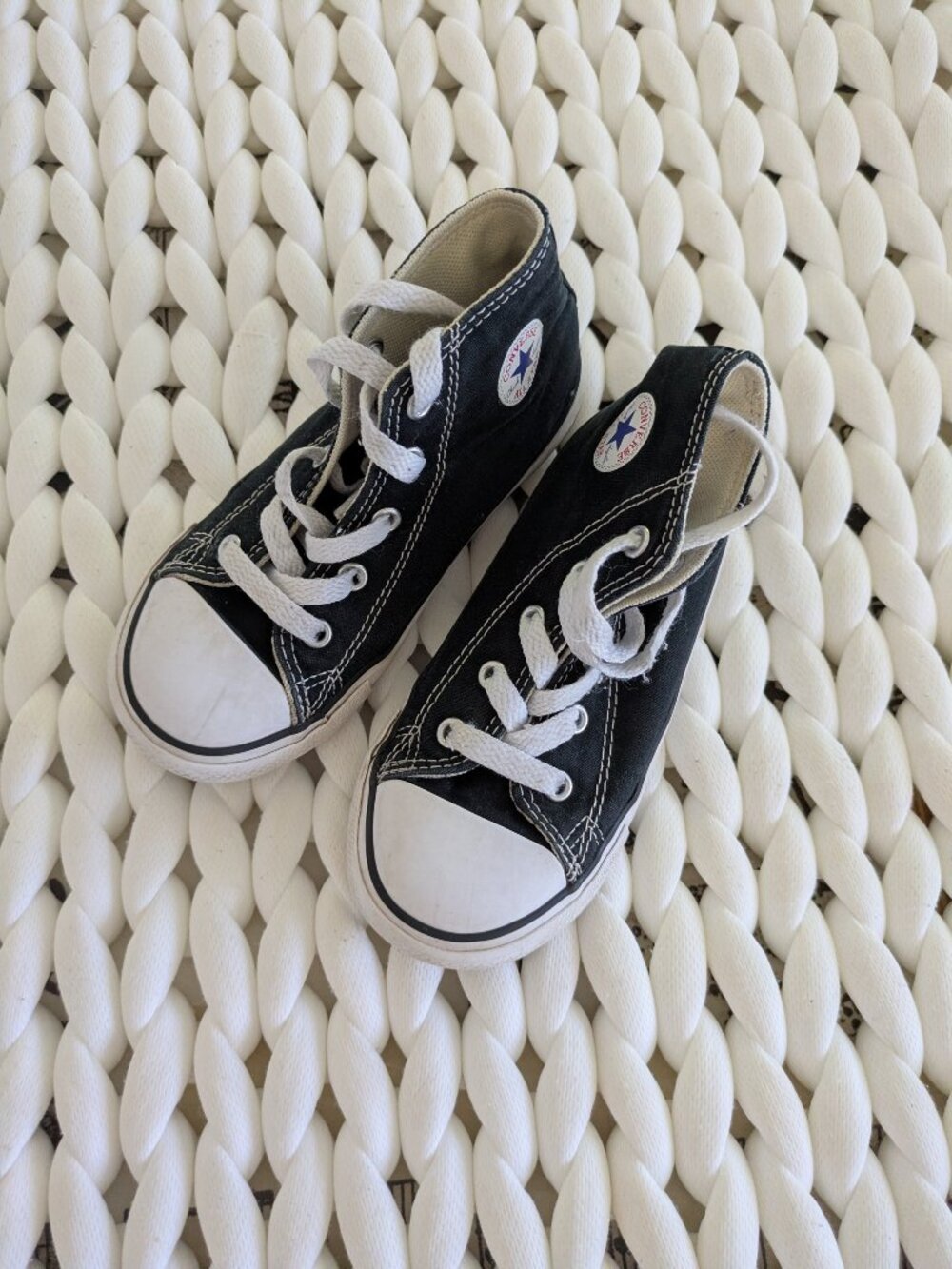 Converse Chuck Taylor All Star Kids High Top Canvas Sneaker Black/White US 10
